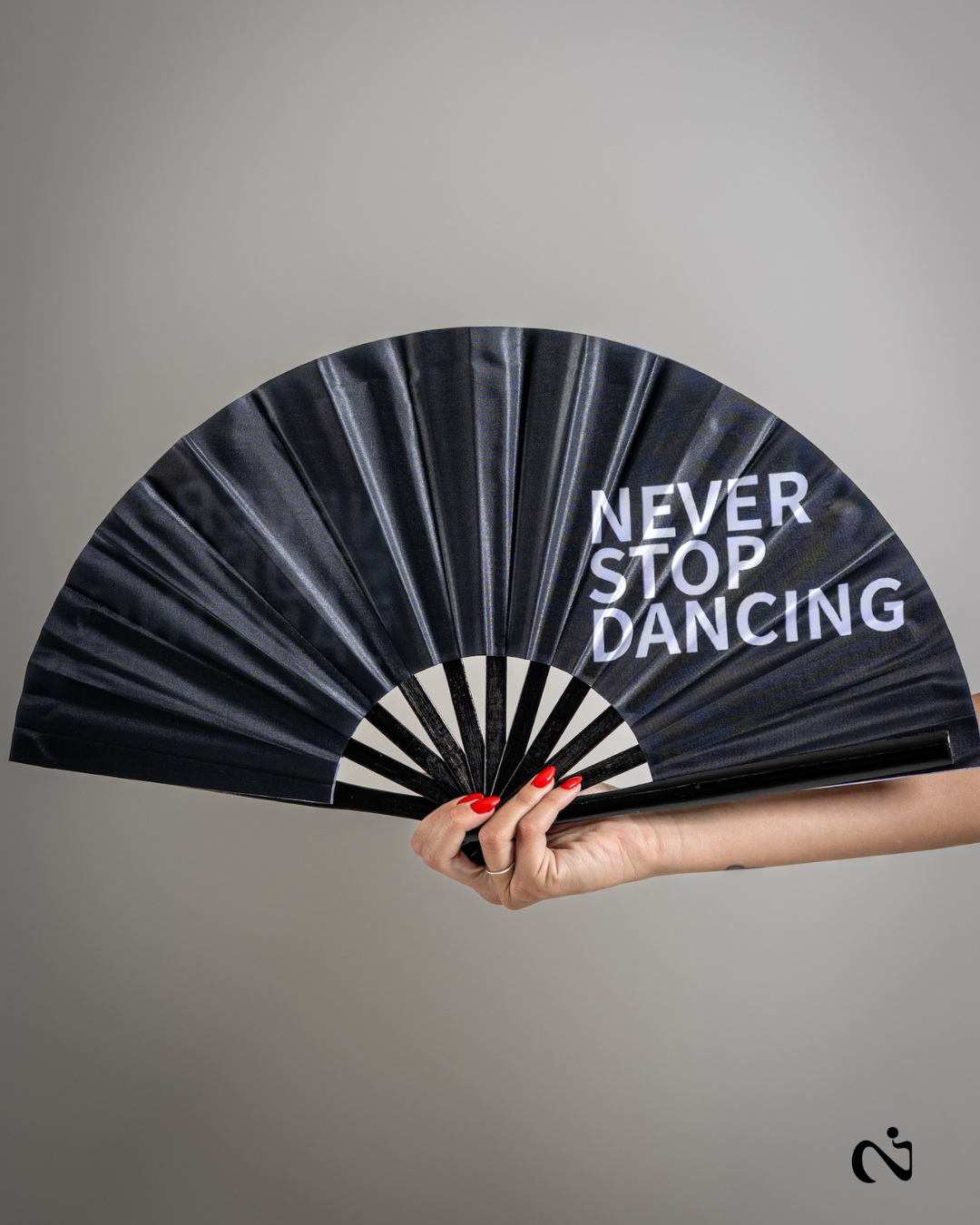 ABANICO NEVER STOP DANCINC